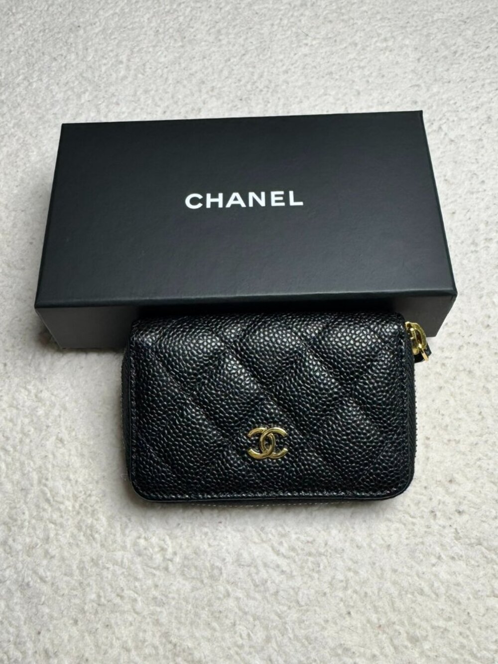 CHANEL Caviar Quilted Zip Coin Purse Black/Gold/Burgundy